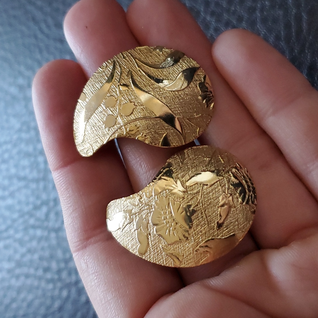 Vtg Earrings